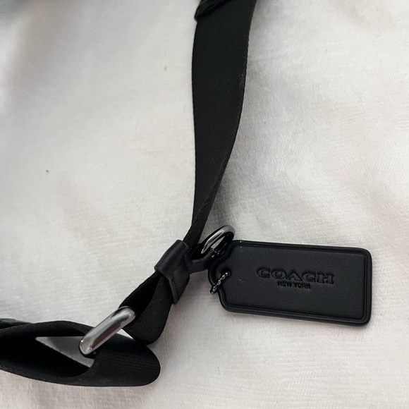 Coach West Pack sling signature canvas backpack bag NWT - Picture 3 of 7